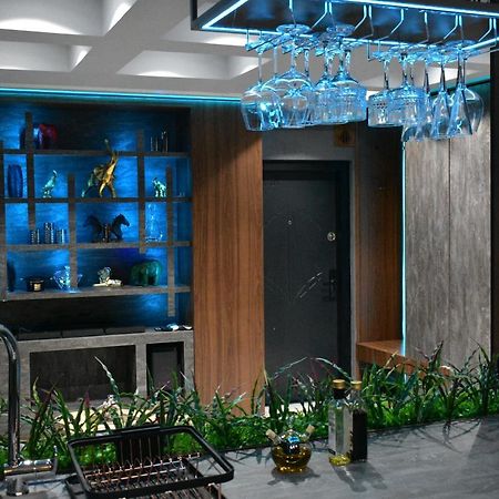 Pentlux - Spa Penthouse In The Heart Of Skopje Exterior foto